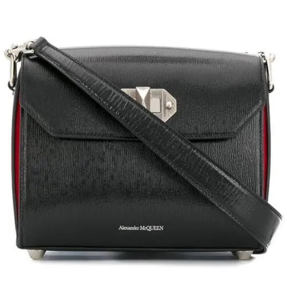 Alexander McQueen Handbags - Alexander McQueen- Black Twist-lock Fastening Shoulder Bag